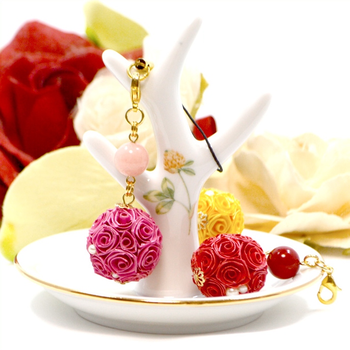 ロザフィ バラのキーリング